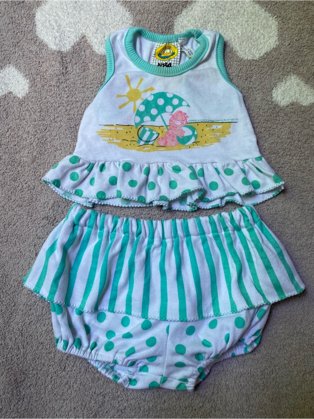 Vintage 1978 beach Garfield 0-6 months baby matching set